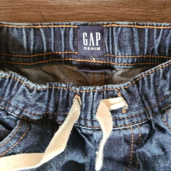 GAP kids jean shorts - Picture 2 of 2
